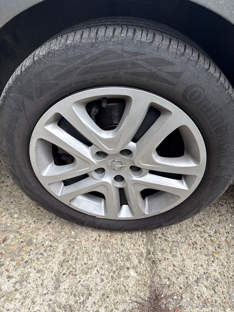 Letne pneu Continental