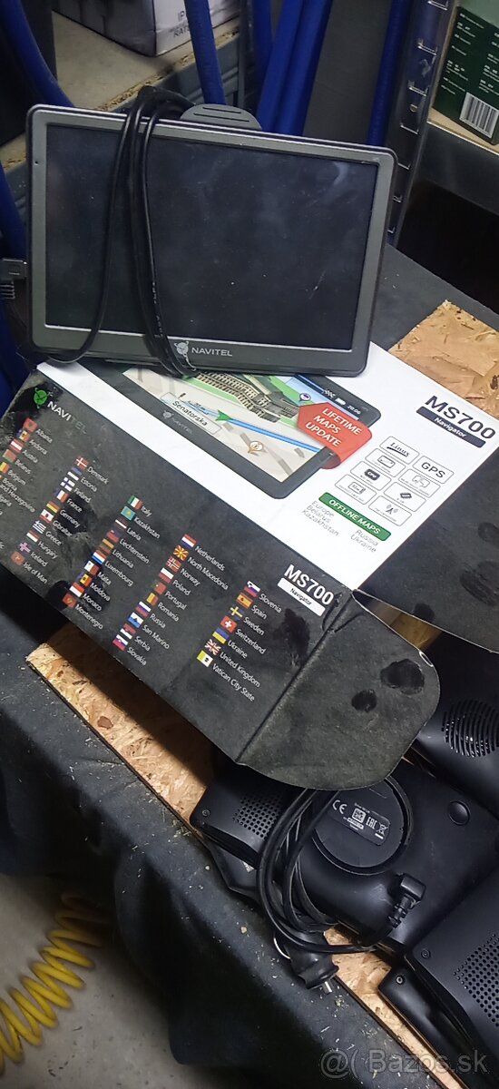 Navigácia Navitel MS700