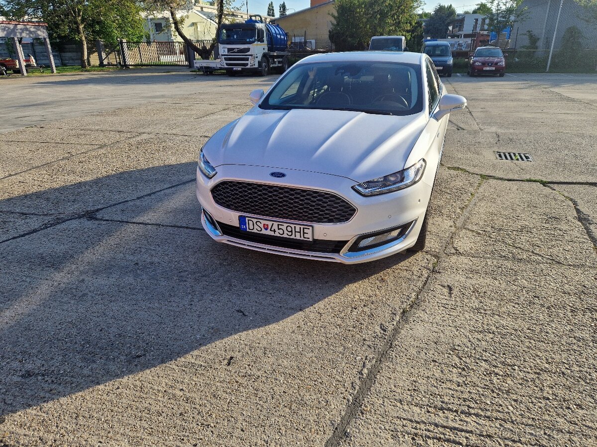 Ford Mondeo Vignale Hybrid