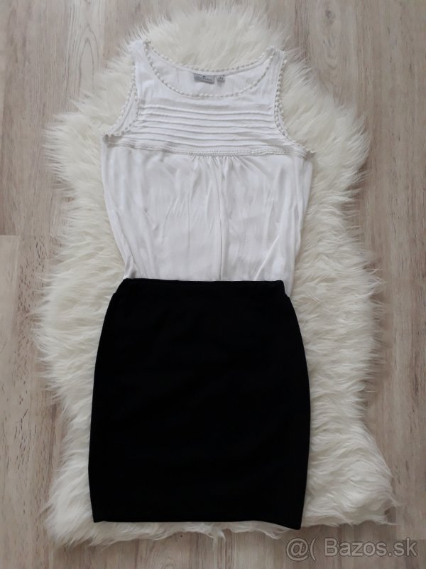 Čierna sukňa, biely top S-M