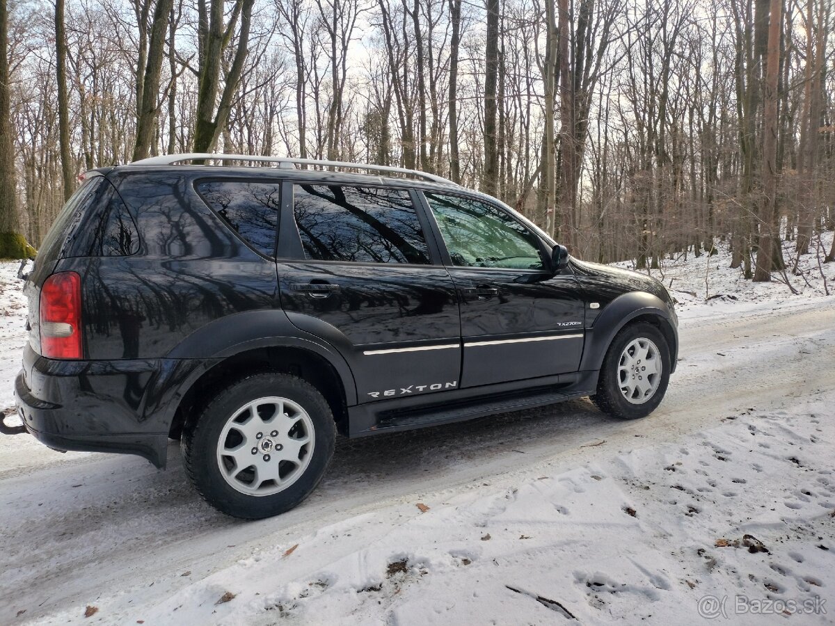 Ssang Yong Rexton 2.7 xdi 137 kw AT/5 RX 4X4 2008