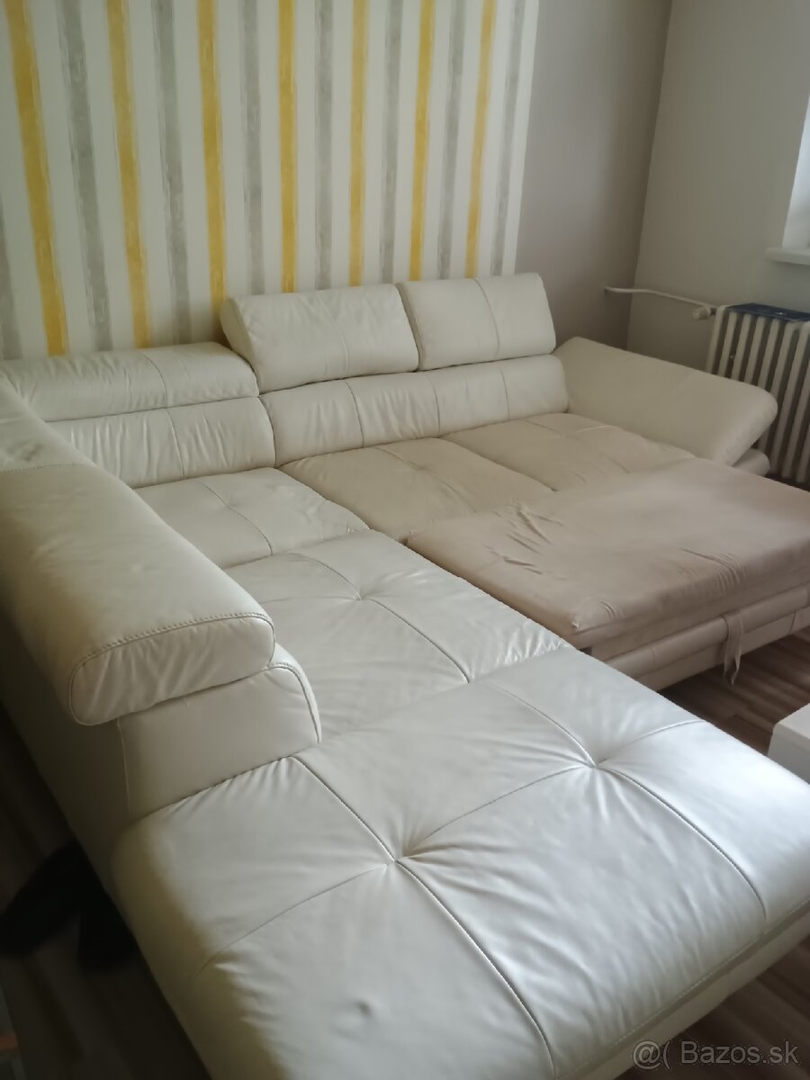 Kožená rohová sedačka s rozkladom