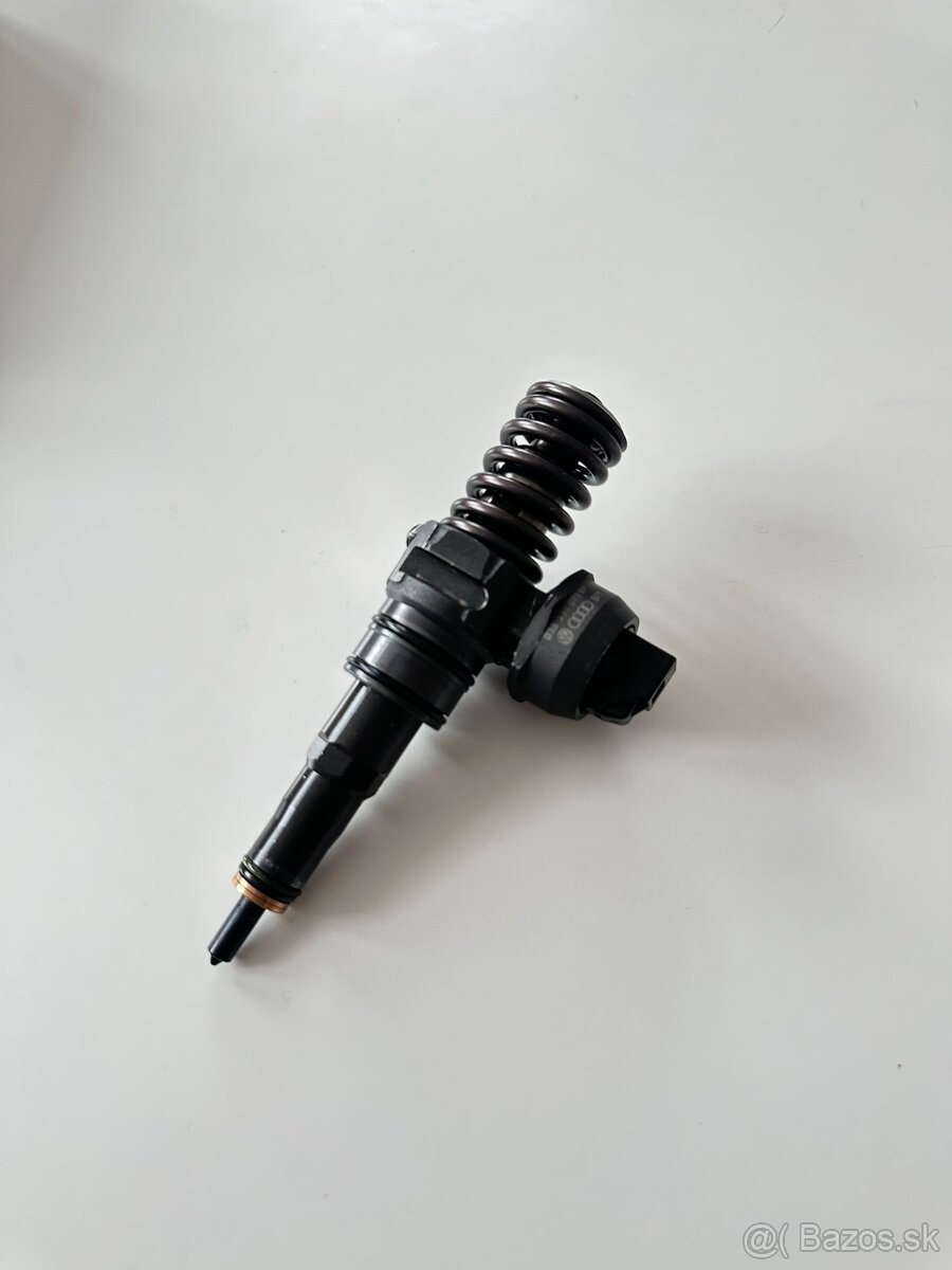 Vstrekovacia tryska 038130073BP 1.4 TDi 1.9 TDi