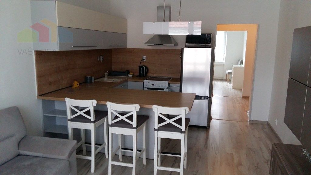 Znížená cena Vynikajúca lokalita Krásny 3 izbový byt Staré