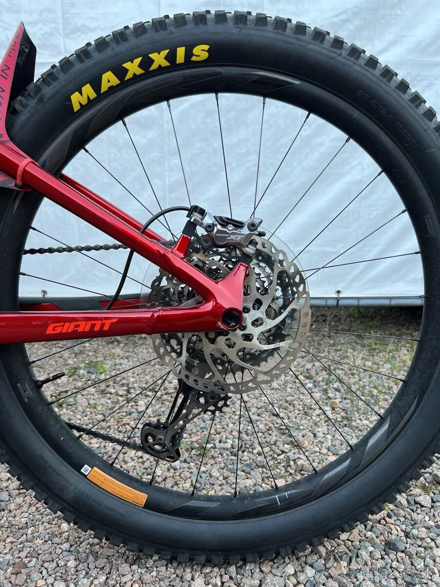 Giant REIGN E+1 2020 E-MTB 27,5" veľkosť rámu L