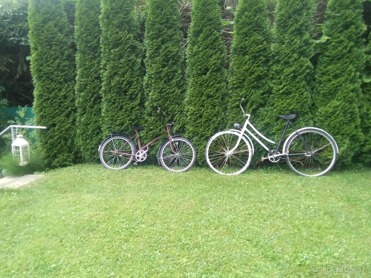 Bicykel retro minule storočie dekorácia dar