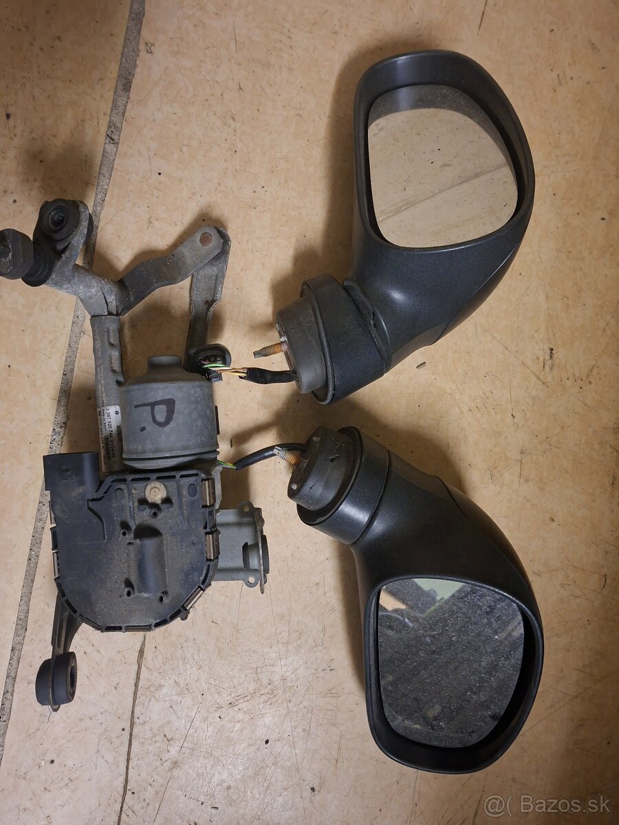 Seat leon 2 spätne zrkadla,,motorček stieracov