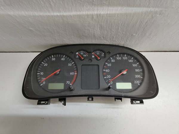 tachometer Vw Golf IV 1j0919861 30€
