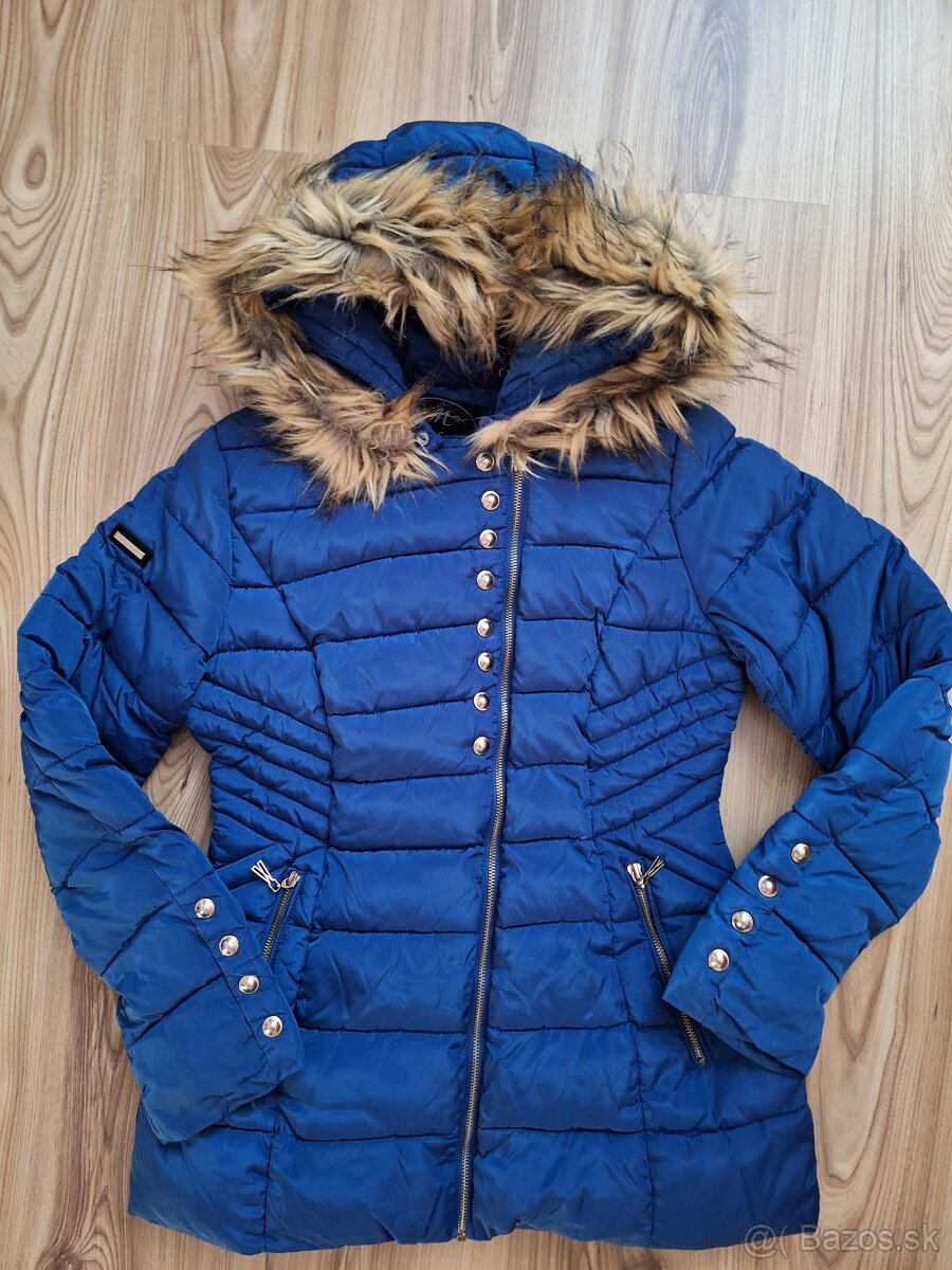 Dámska bunda veľkosť S