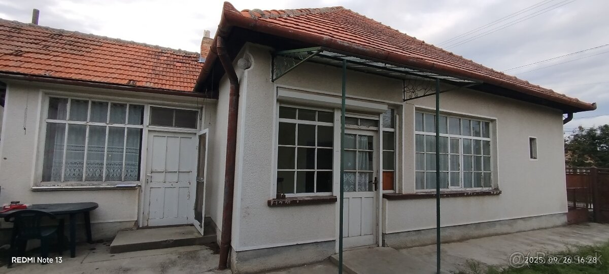 HZ- 12 Na predaj 5 izbový rodinný dom v Nesvadoch