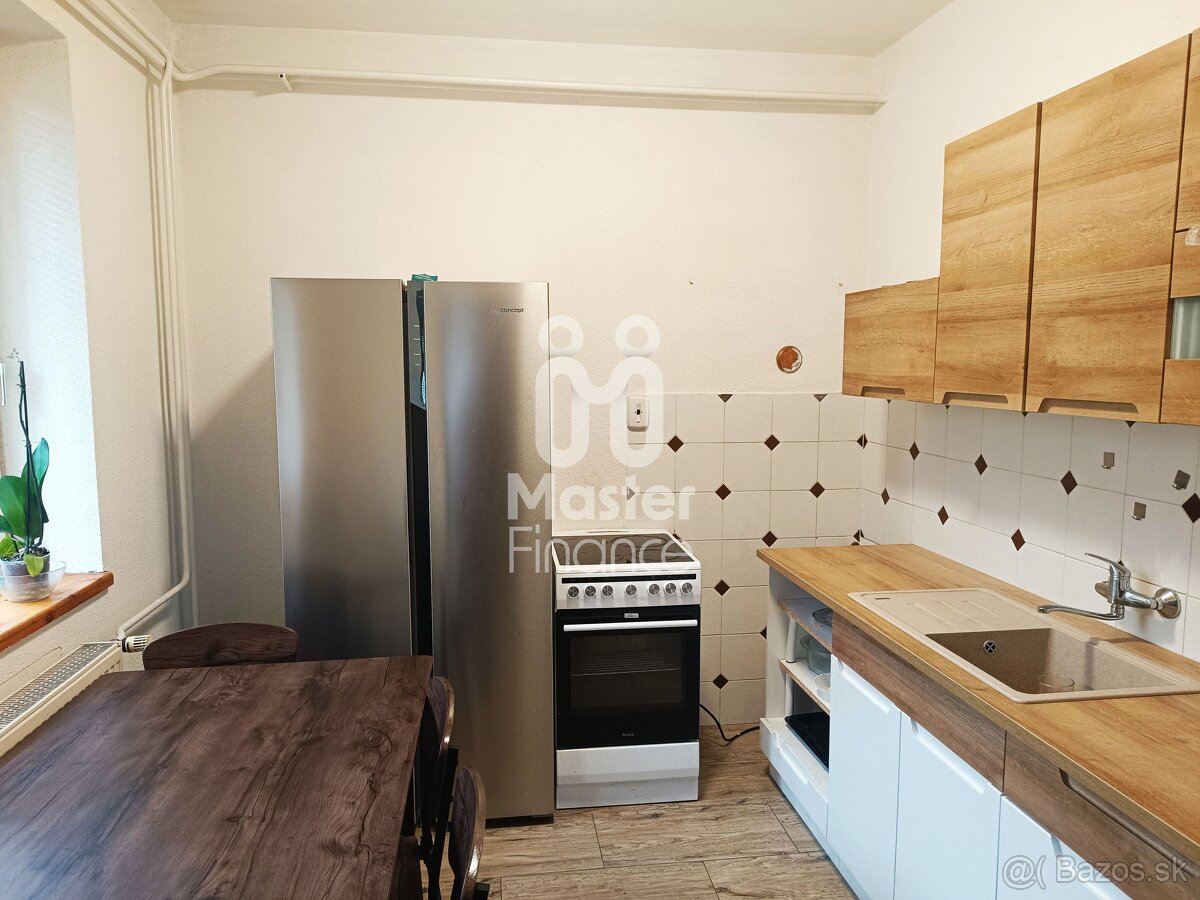 Na predaj dva rodinné domy Chynorany