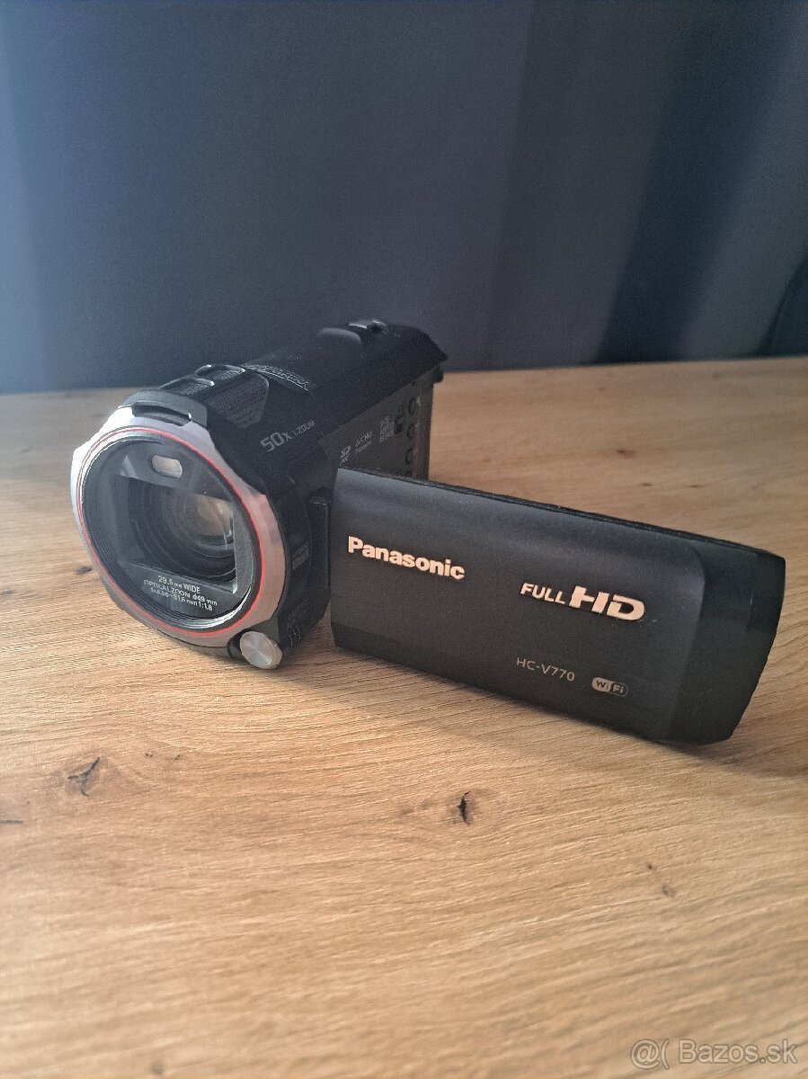 Videokamera Panasonic hc-v770 + SD karta