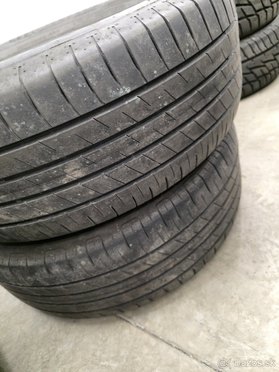 215/60 R16