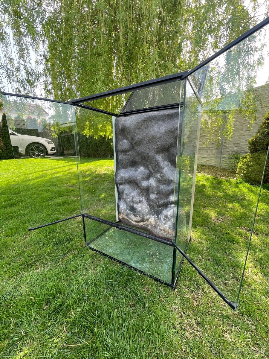 Terárium Repti Planet 60 x 45 x 90 s 3D pozadím