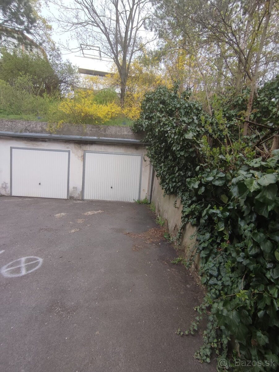 Predám garáž na ulici Royova, Kramáre, Bratislava