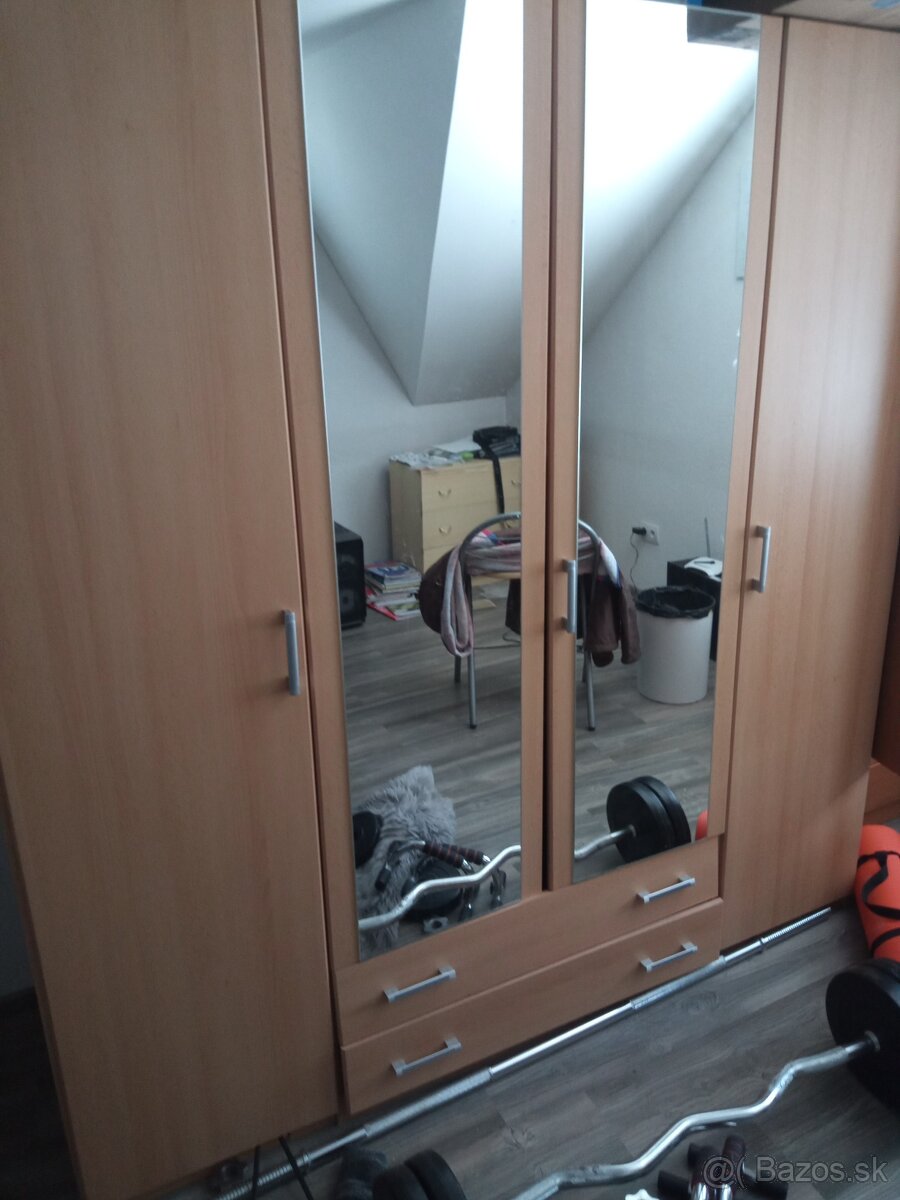 Predám skriňu