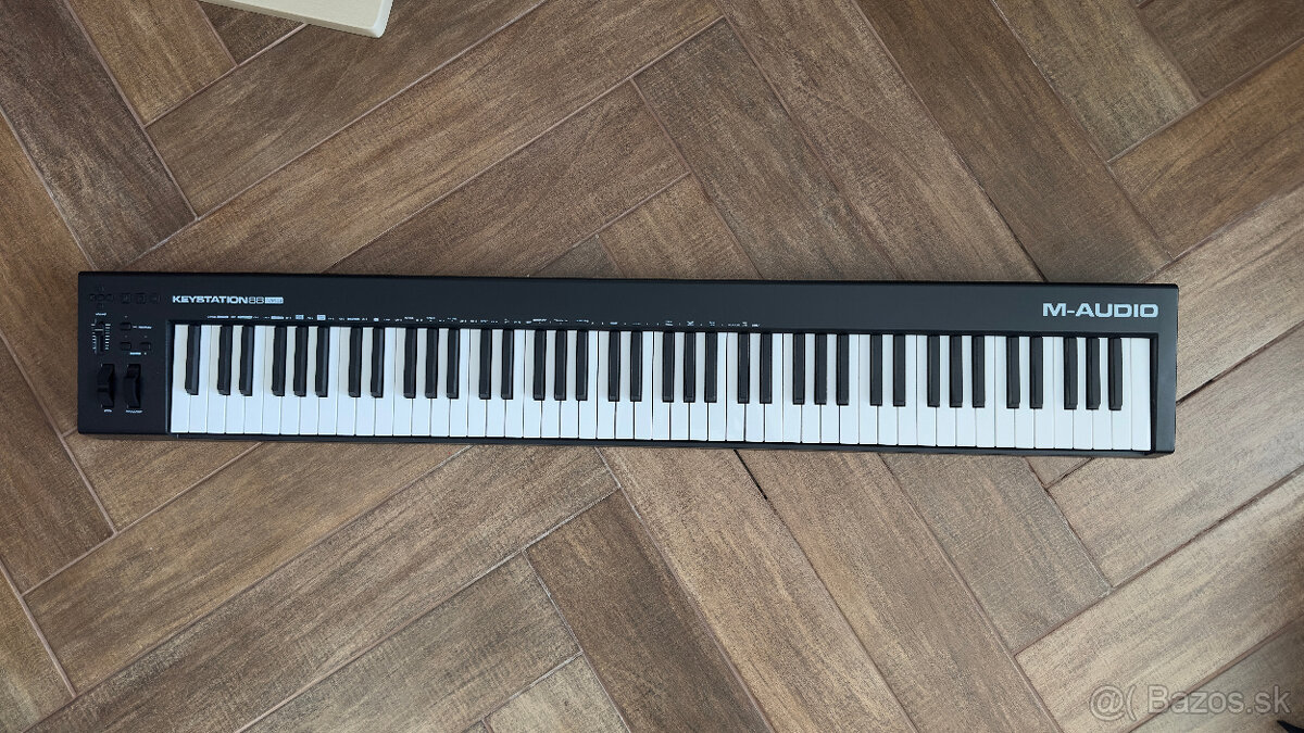 Predám M-Audio Keystation 88 MK3 MIDI klávesy