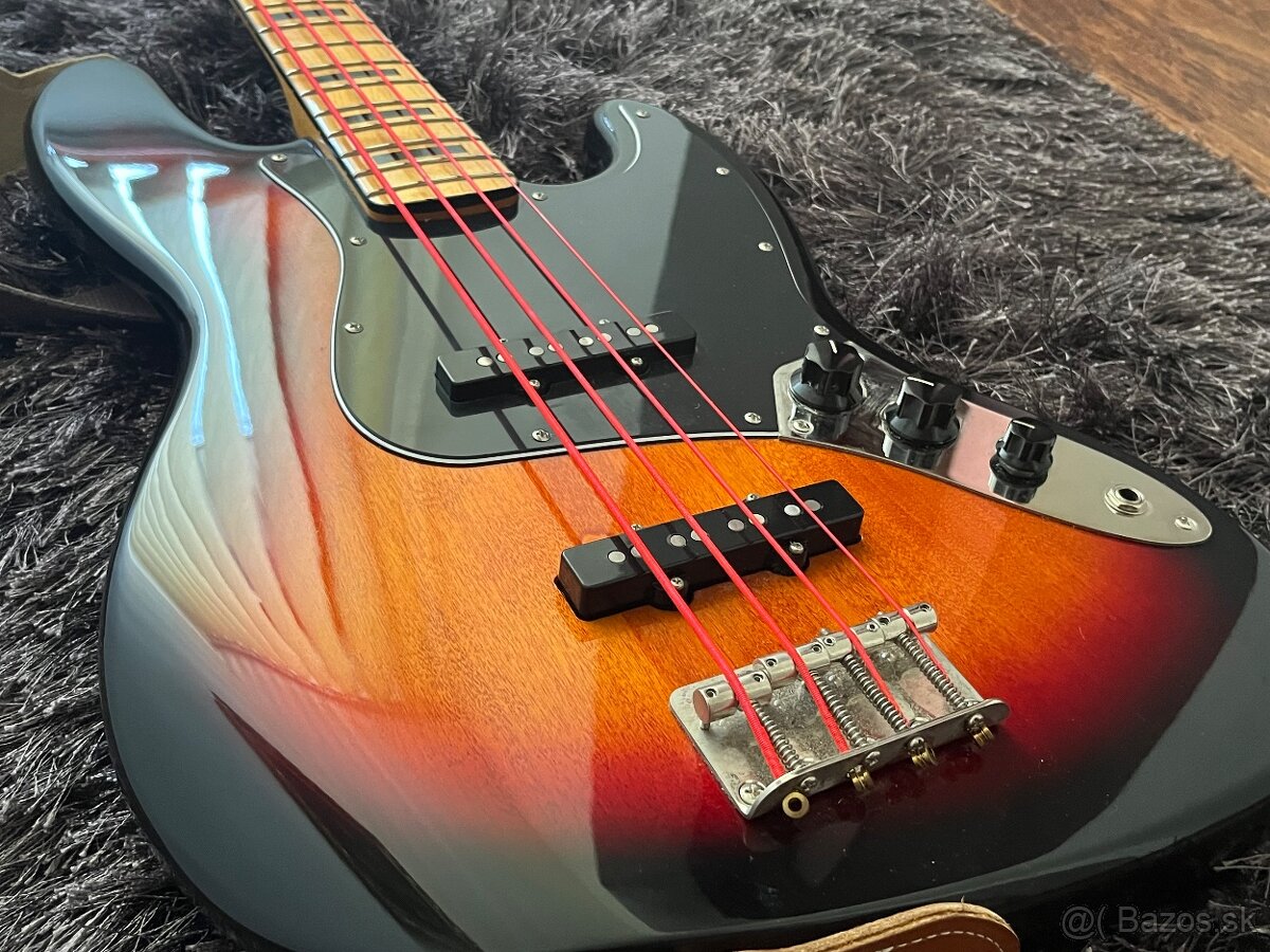 Basgitara Fender Squier Classic 70s Jazz Bass