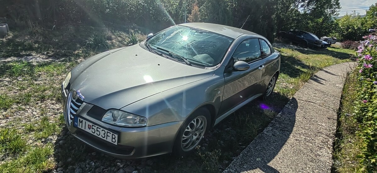 Alfa Romeo GT 2,0 benzin selespid ( AUTOMAT)