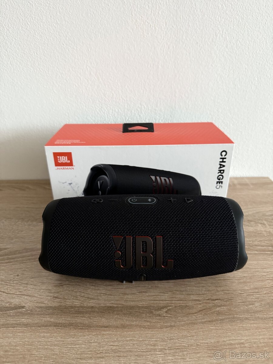 JBL Charge 5