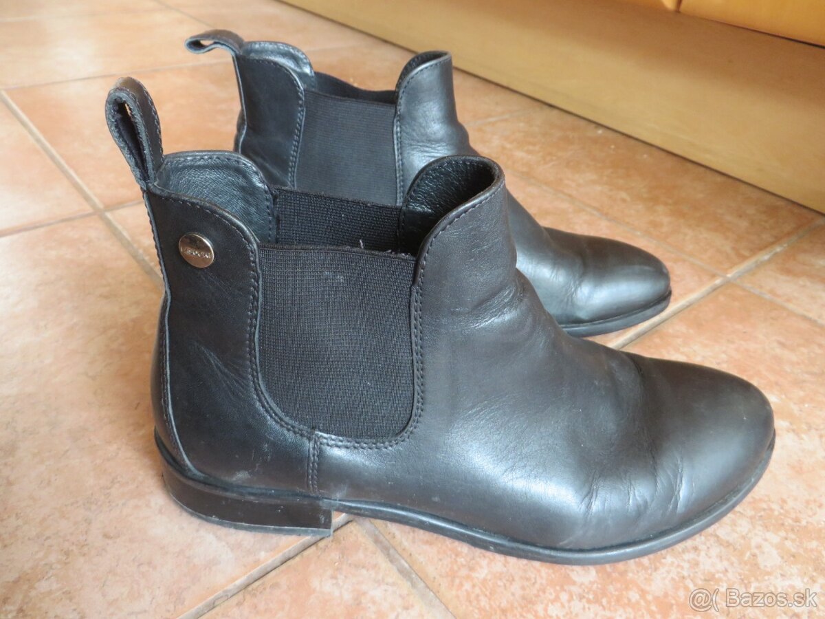 Kotníkové prechodné topánky - veľ. 37 - Lasocki