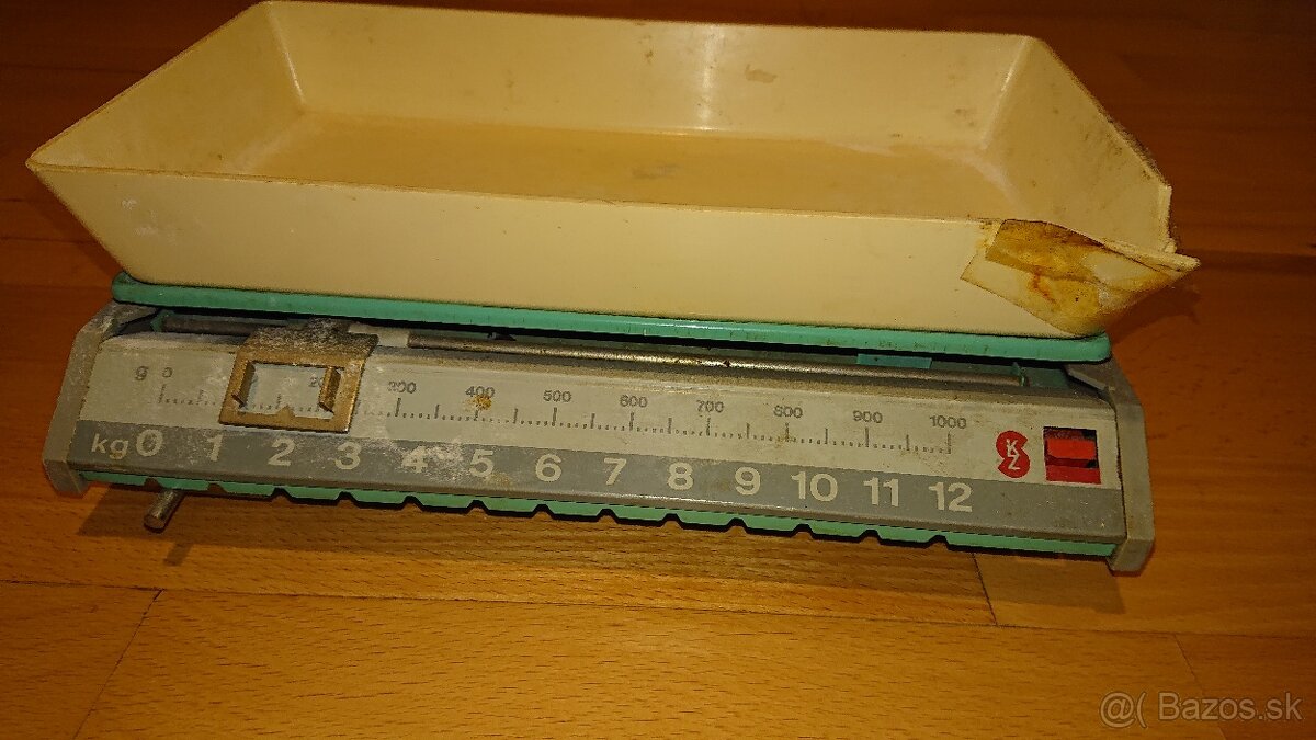 retro kuchynska vaha