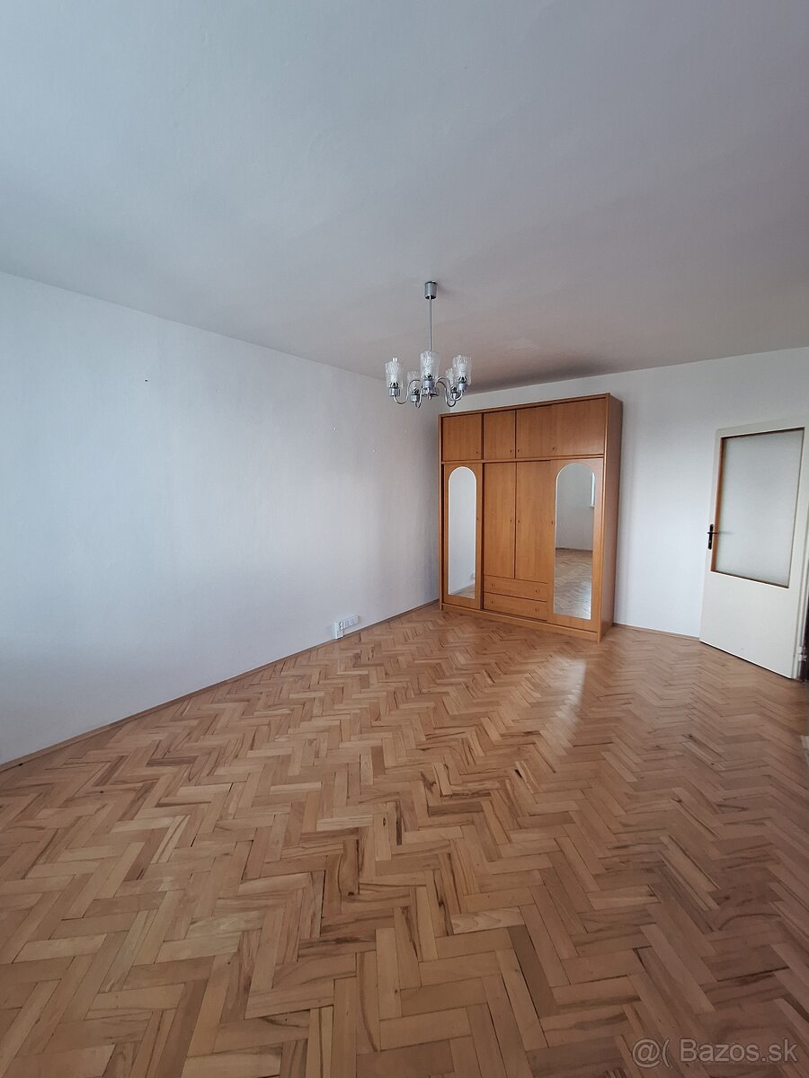 Prenájom 2 izbový byt s loggiou, Za Hornádom, SNV