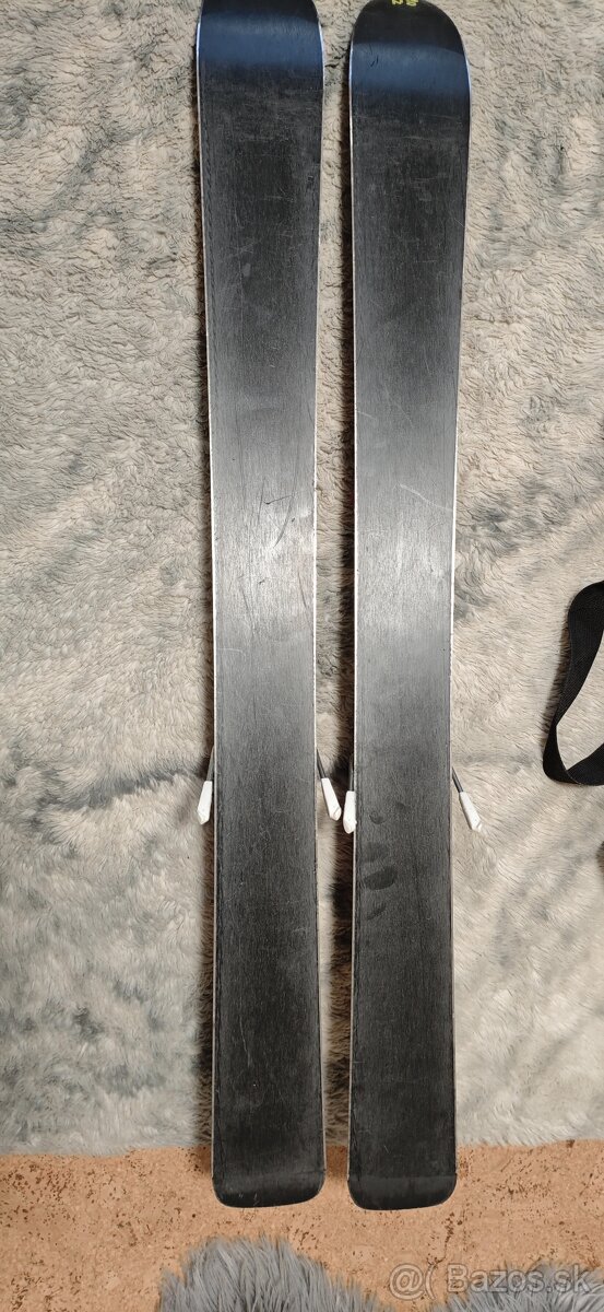 Lyže rossignol 93 cm, lyžiarky lange 215 mm