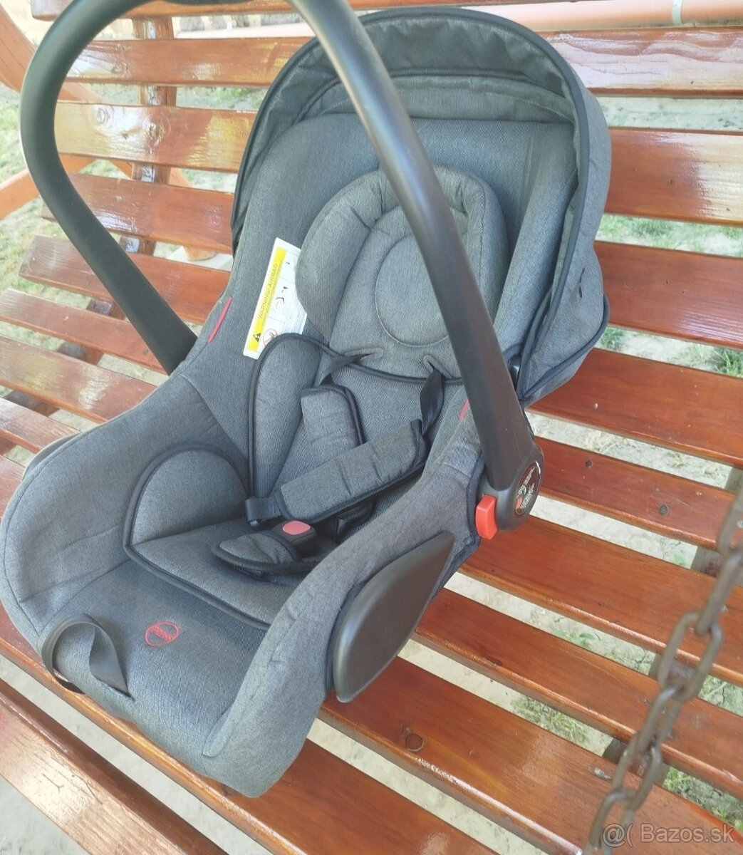 Predám detskú autosedačku od 0 do 13 kg