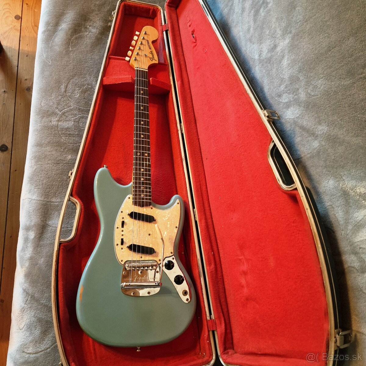 Fender Mustang Daphne Blue 1966 100% original