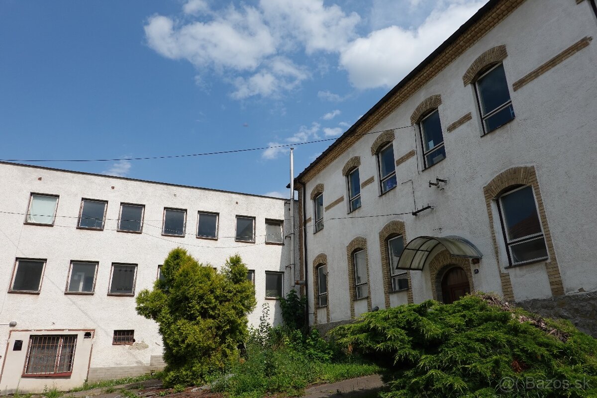 Budovy v centre Giraltoviec, investičná príležitosť
