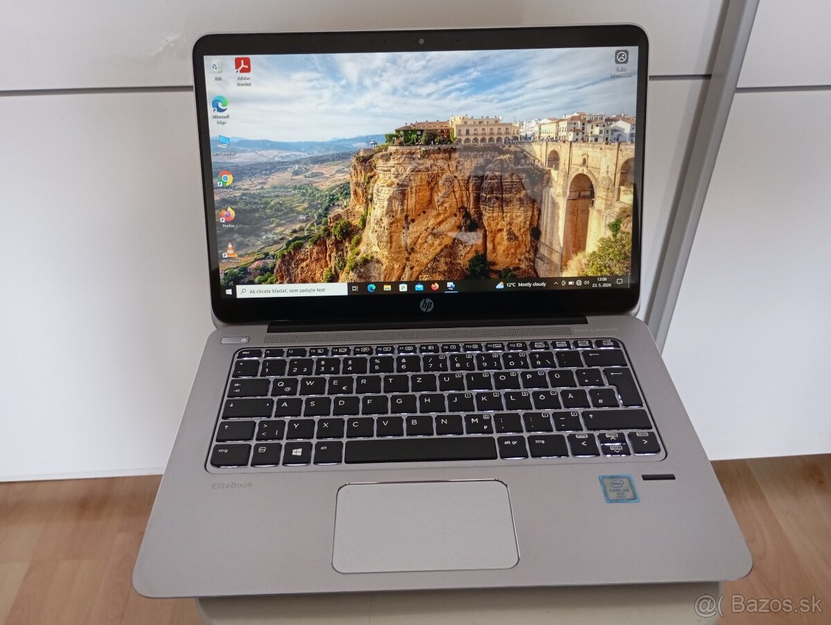 Hp elitebook 1030 G1 , Intel core m5 , 8gb ram , ssd , Win11