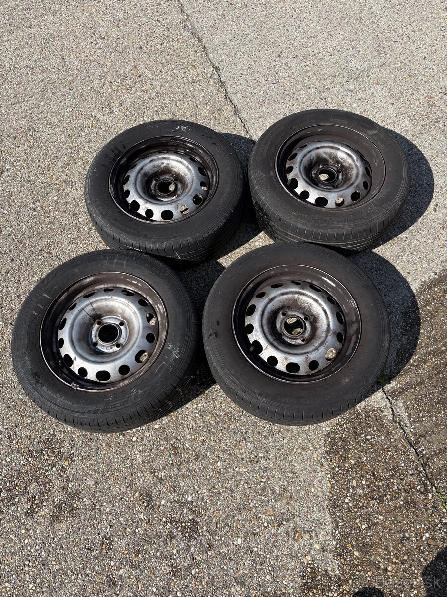 4x108 R15,et27