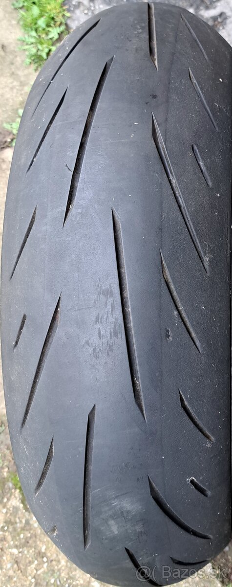 180/55 17 Bridgestone S22