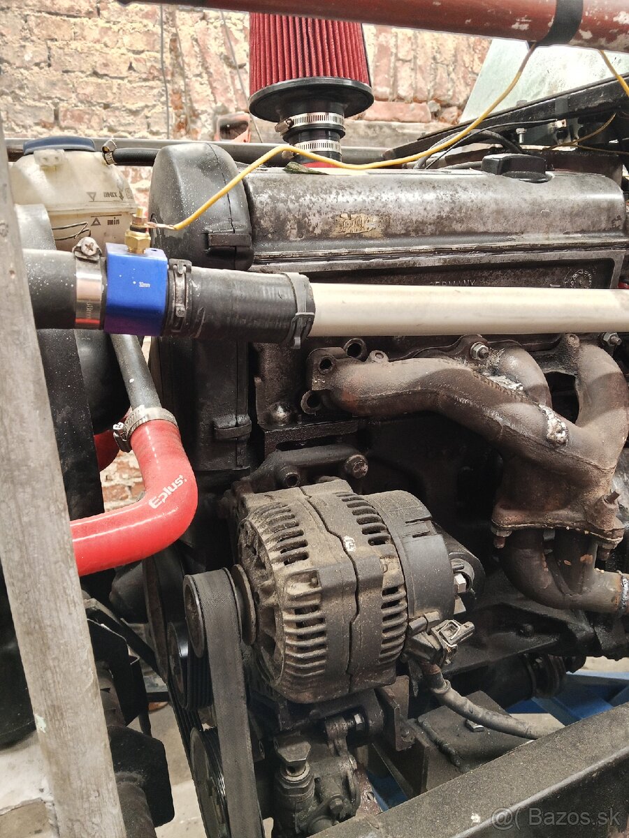 Malotraktor domácej výroby 4x4