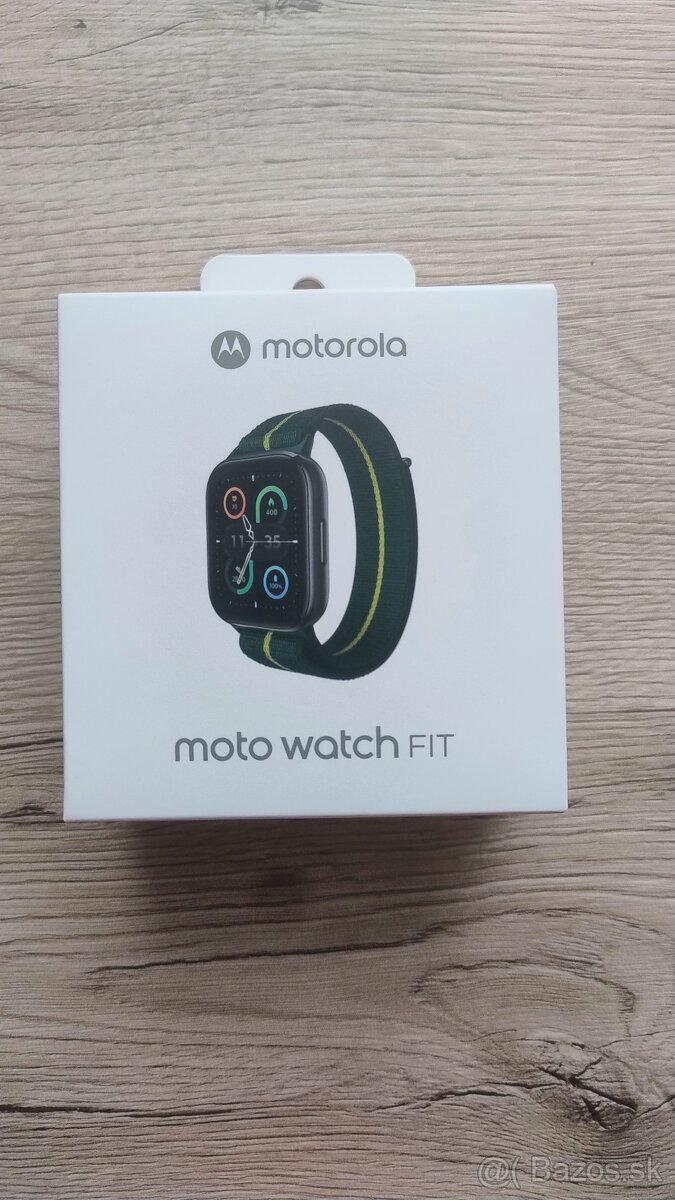 Motorola moto watch fit