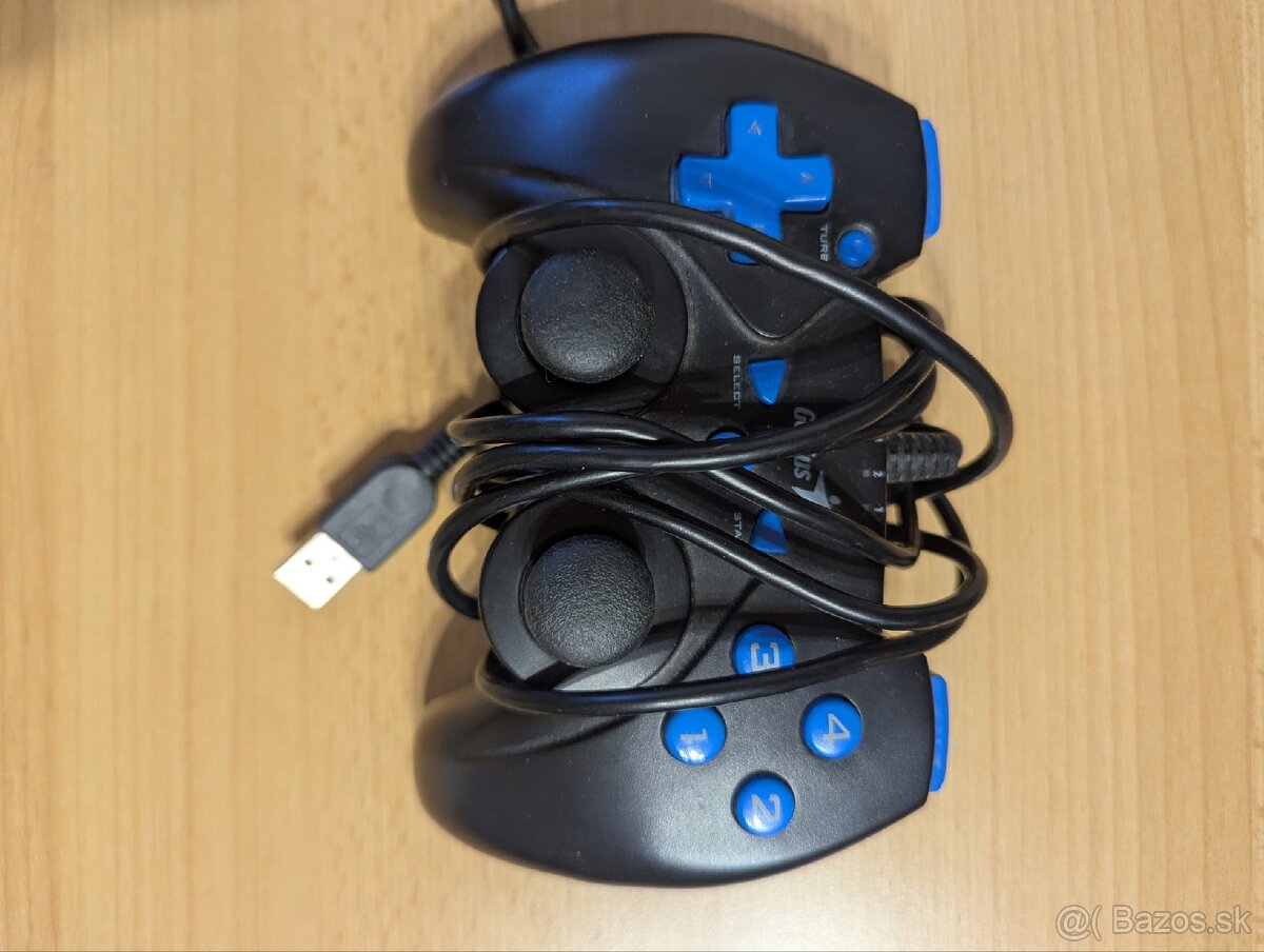 Starý gamepad