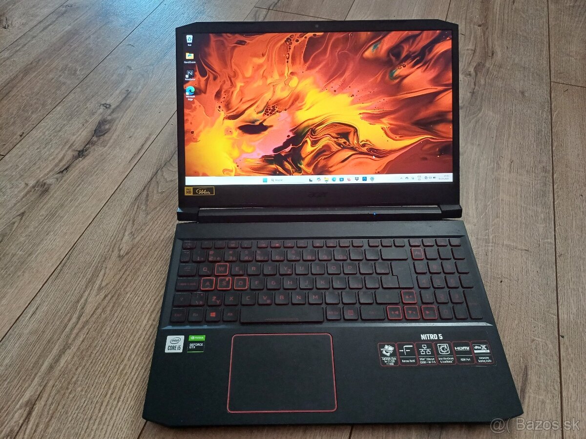Predám Acer Nitro V 15 Obsidian Black