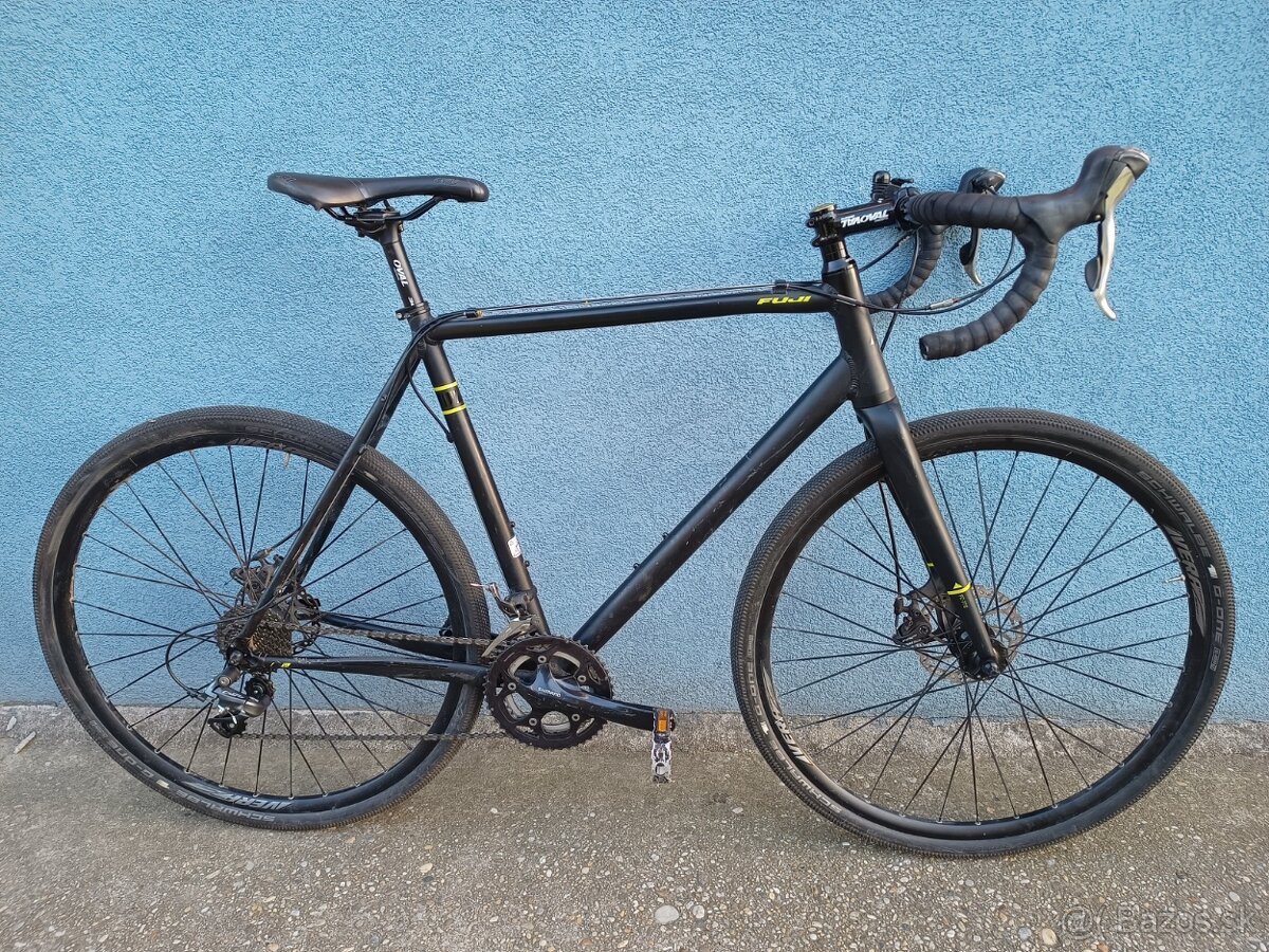 gravel FUJI velkost ramu L, Shimano Claris