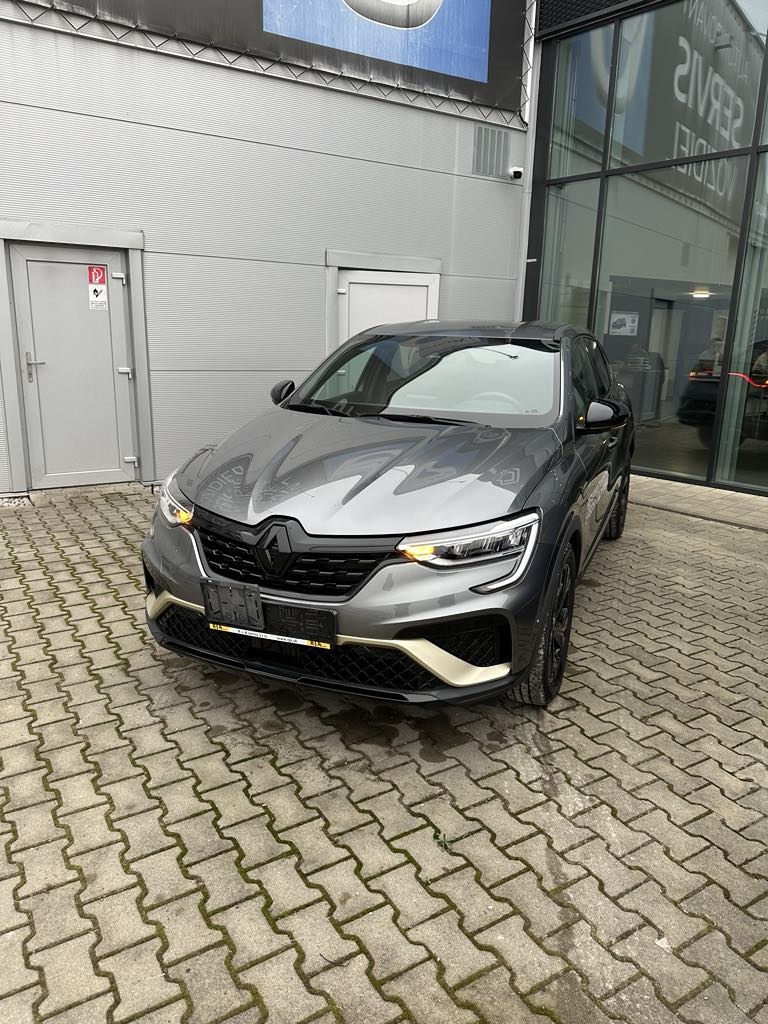 Renault arkana full hybrid 145kw