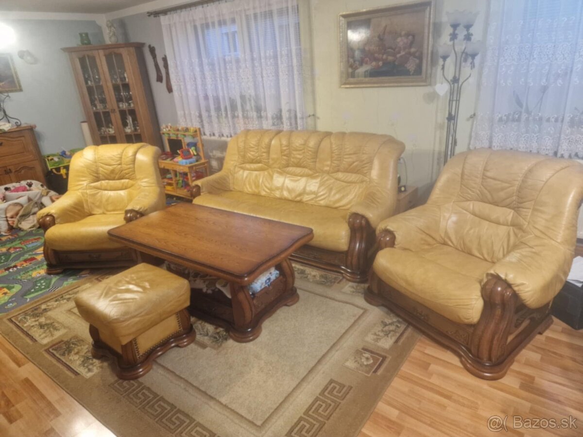 Predam masivnu sedačku koženu