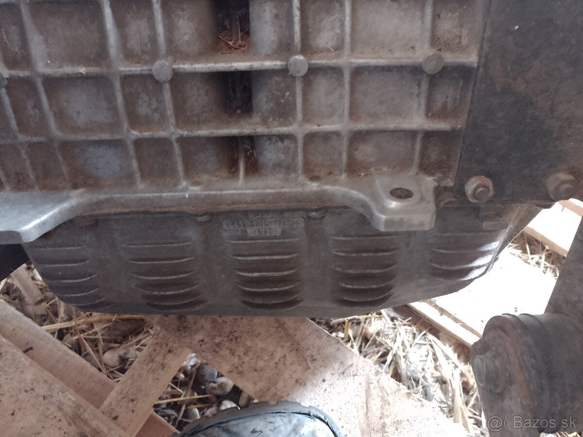 Predám motor škody 120