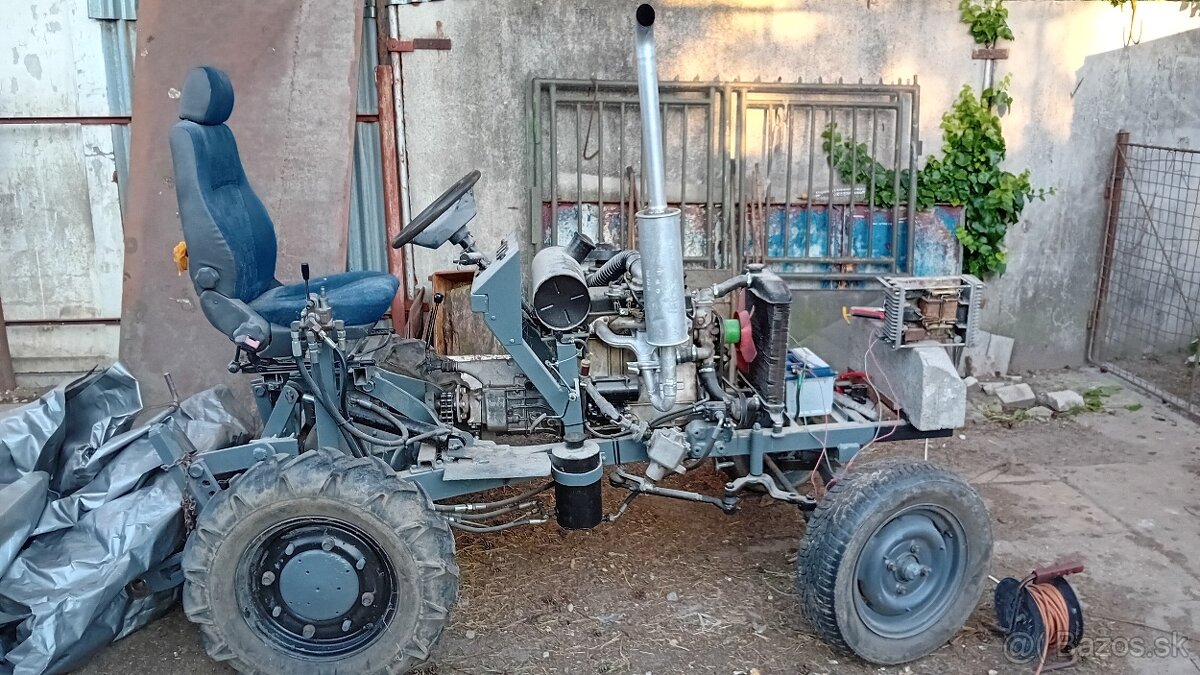 Malotraktor 1203