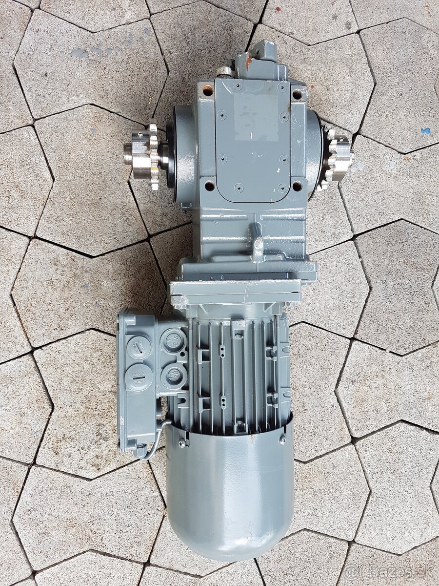 Predám novú šnekovú prevodovku s el.motorom 0,75kW