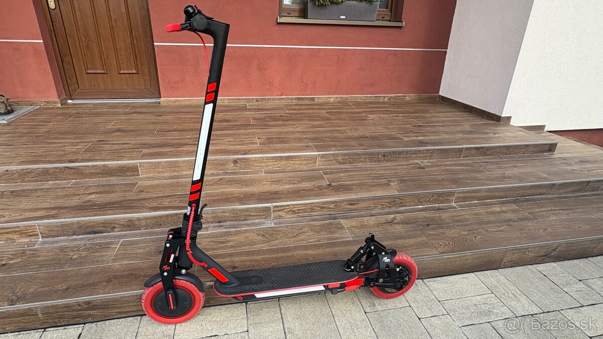 Elektricka kolobezka Xiaomi Scooter Pro