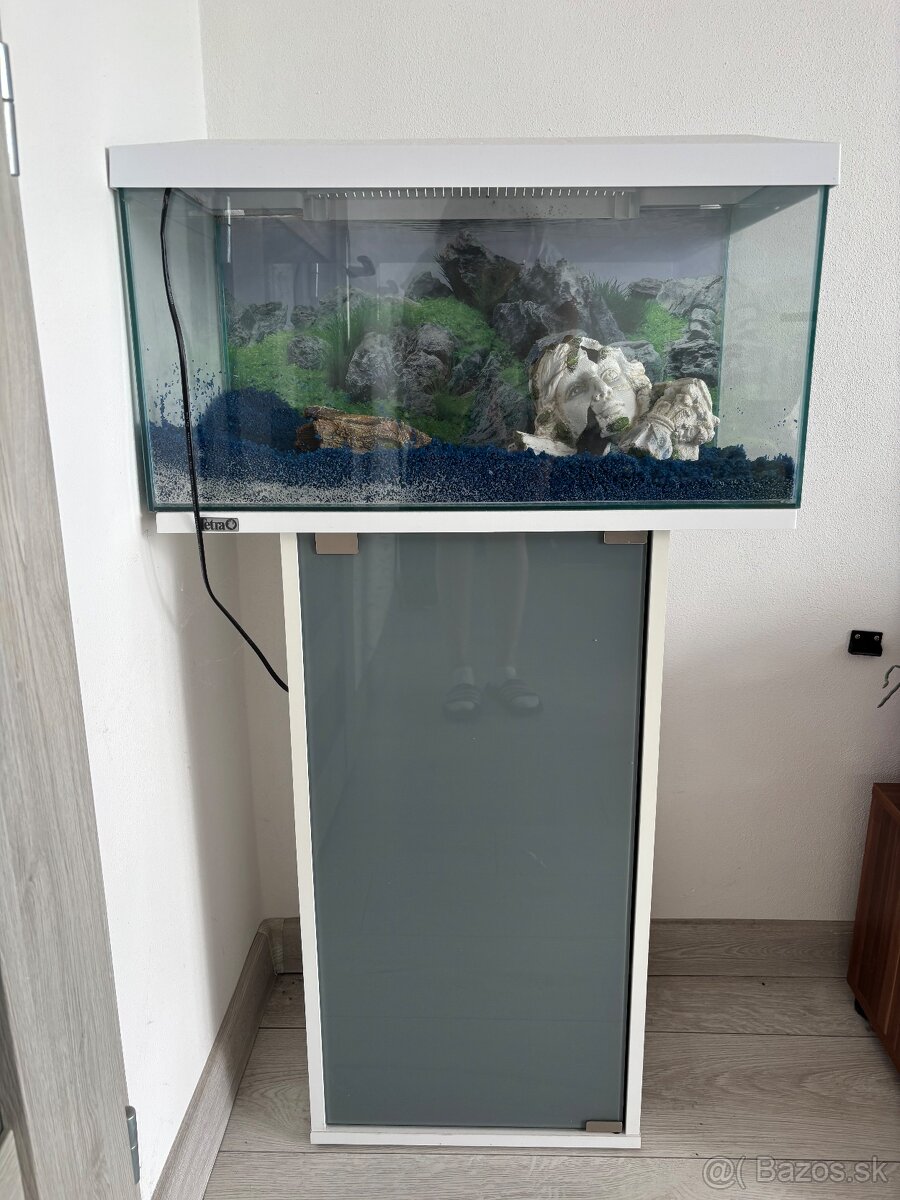 Predam akvarium 60 l