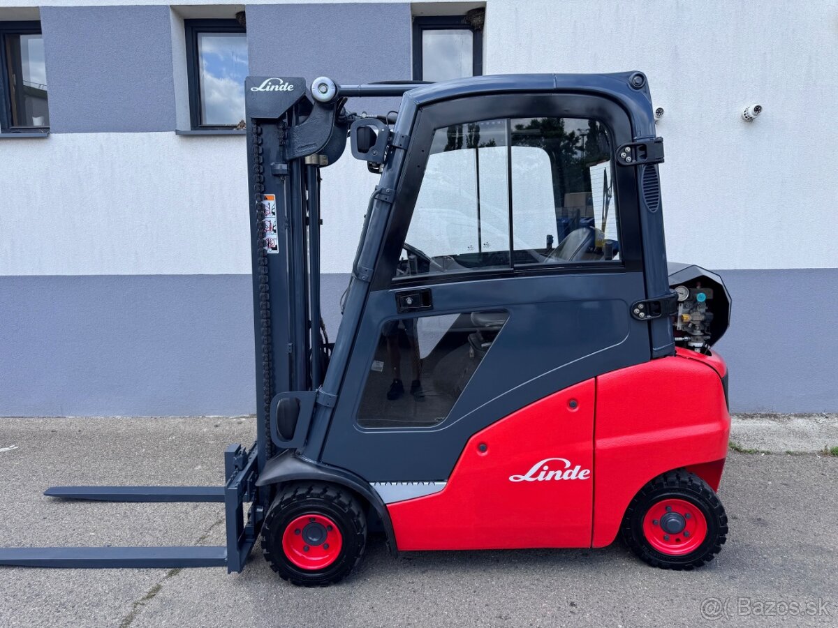 Vysokozdvižný vozík Linde 2t CNG, LPG, kabina v Hodonín
