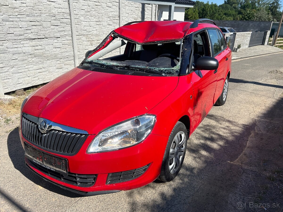 Rozpredam Skoda Fabia 2 combi 1.2 HTP facelit 54tis KM