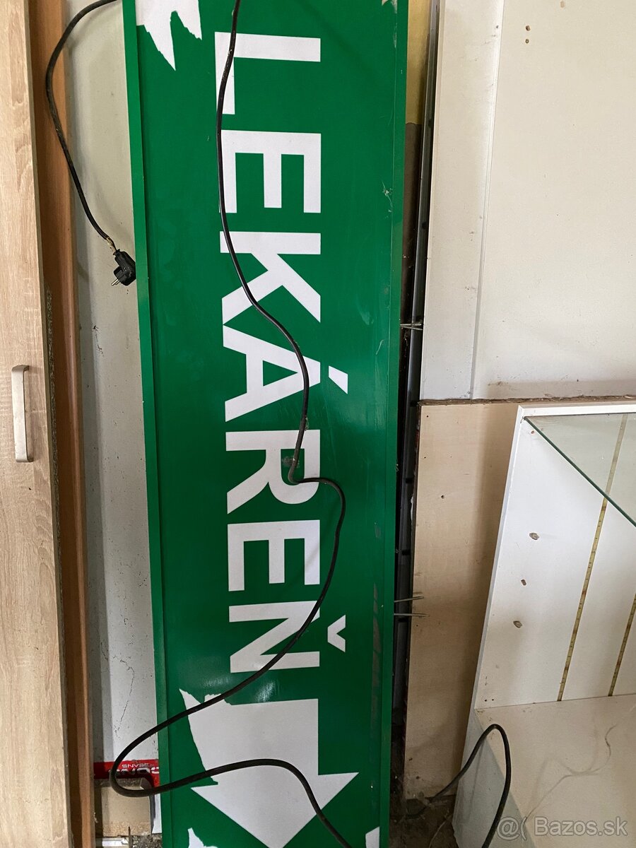 Osvetlenie , svetelná reklama , baner