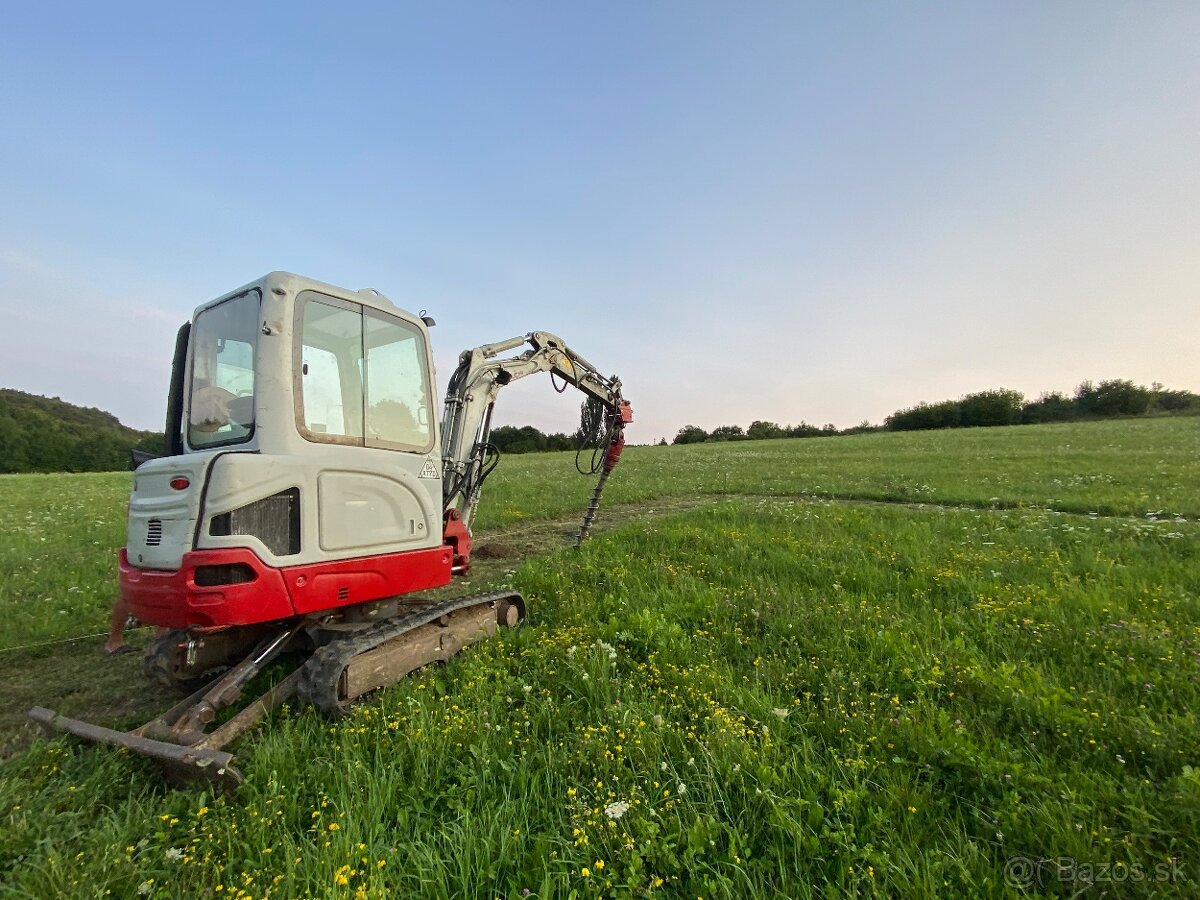 Zemne a vykopove prace pasovym minibagrom